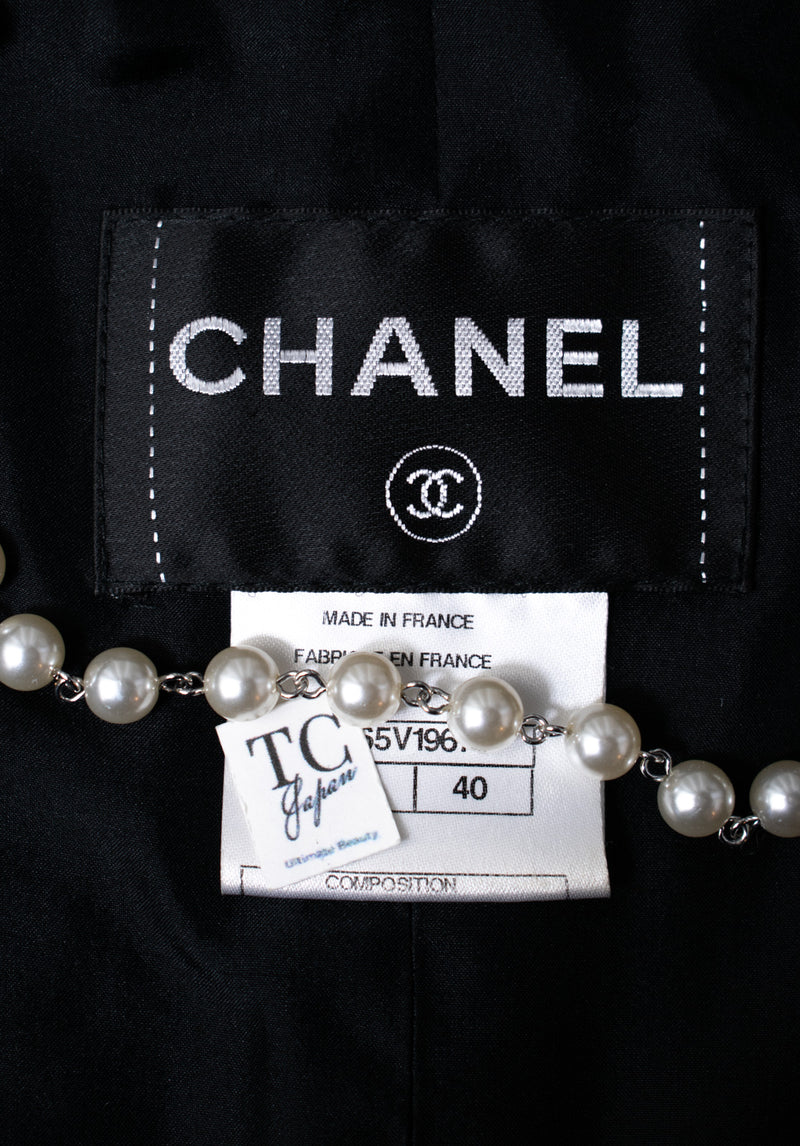 CHANEL 11C Little Black Jacket Tweed Wool CC Button 40 シャネル リトル ブラック ジャケット ツイード ウール ココボタン 即発