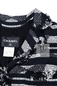 CHANEL 08S Black Gray Striped Cottn Tweed Jacket 42 シャネル ブラック グレー ボーダー コットン ツイード ジャケット 即発