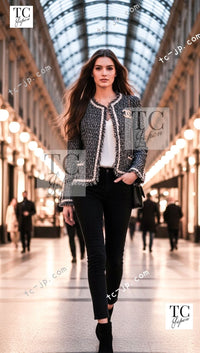 CHANEL 05PF Black Cotton Wool Tokyo Tweed Jacket 38 シャネル ブラック コットン ウール 東京コレ ツイード ジャケット 即発 - TC JAPAN