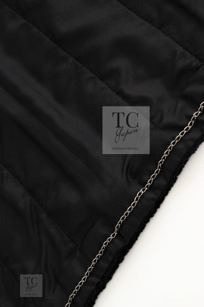 CHANEL 09PF Black Red Trim Moscow Wool Tweed Jacket 34 40 42 シャネル ブラック レッド トリム ロマノフ ウール ツイード ジャケット 即発
