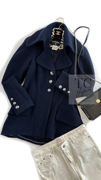 CHANEL 08A Dark Navy Wool Big Lion Button Jacket Coat 36 シャネル ダーク ネイビー ウール 大きい ライオン ボタン ジャケット コート 即発