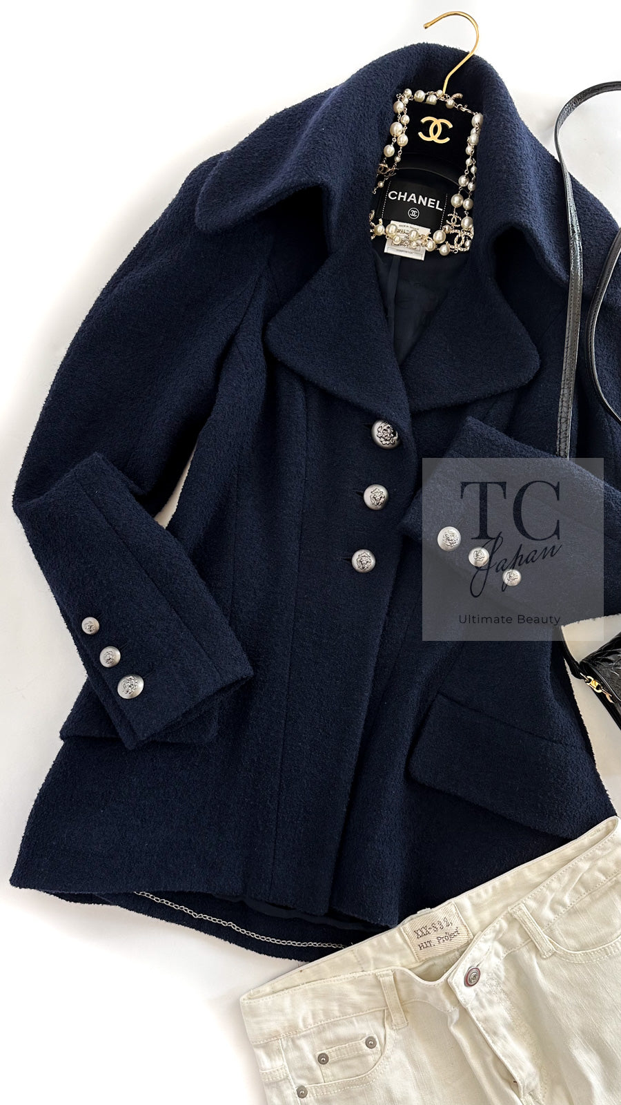 CHANEL 08A Dark Navy Wool Big Lion Button Jacket Coat 36 シャネル ダーク ネイビー ウール 大きい ライオン ボタン ジャケット コート 即発