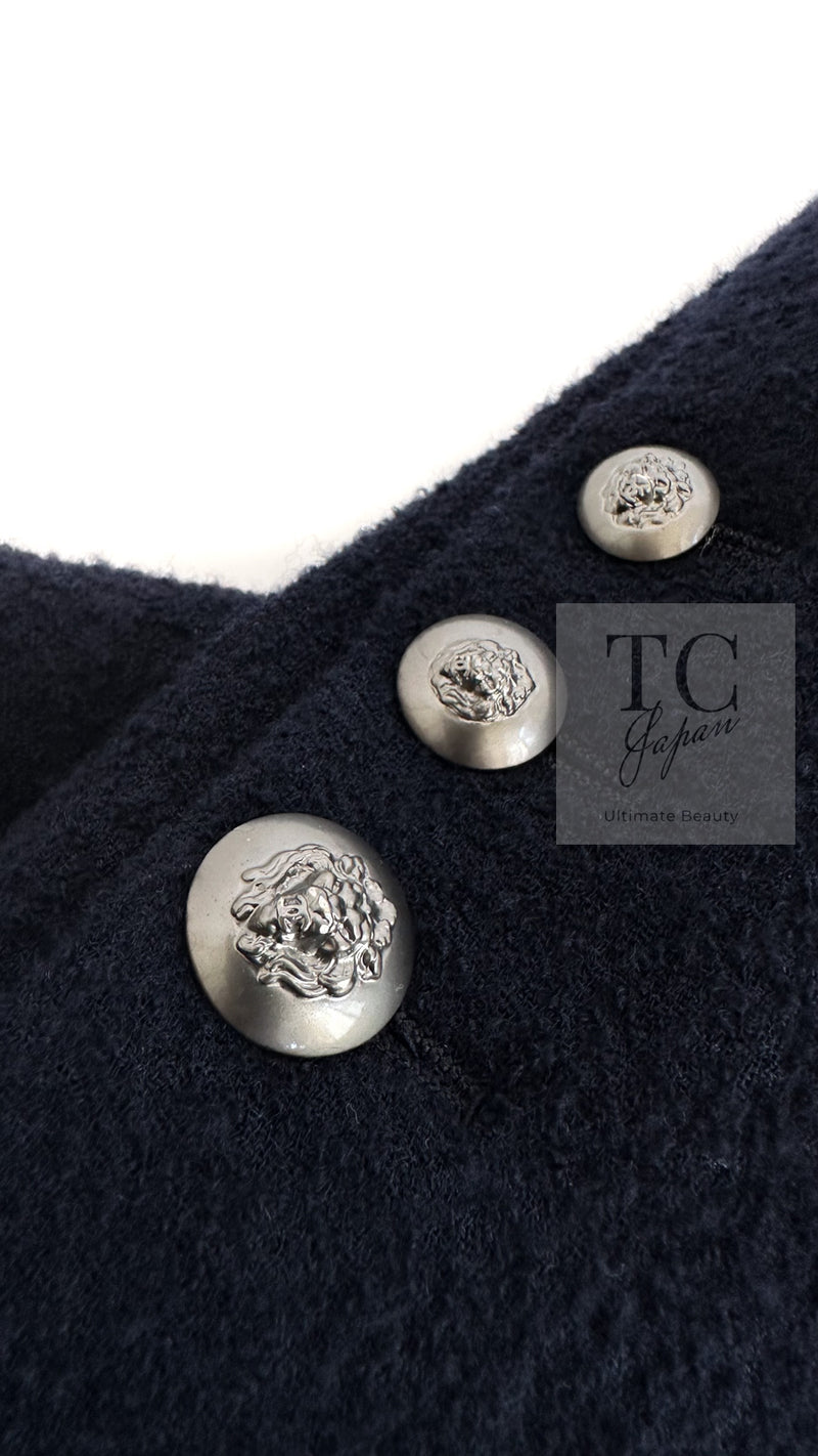 CHANEL 08A Dark Navy Wool Big Lion Button Jacket Coat 36 シャネル ダーク ネイビー ウール 大きい ライオン ボタン ジャケット コート 即発