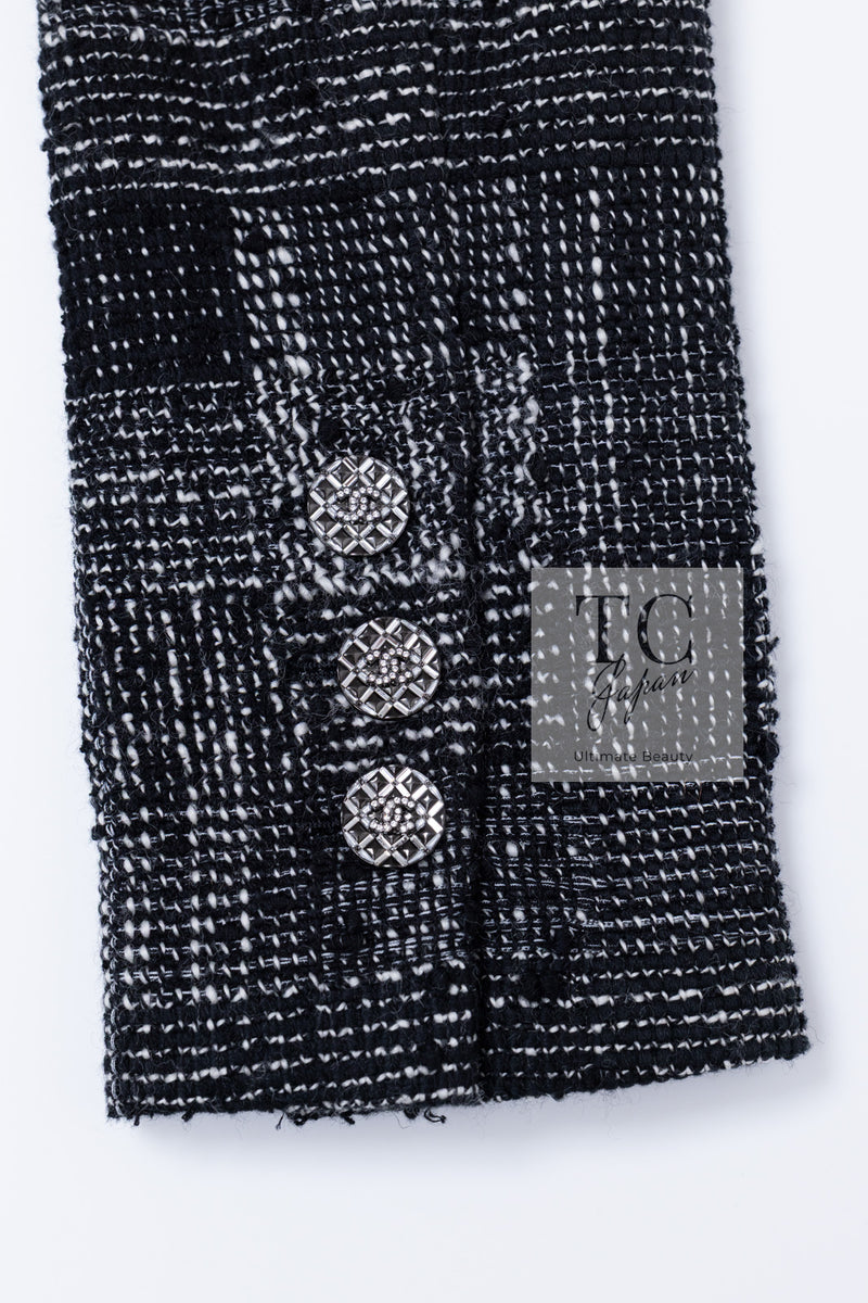 CHANEL 22PF Black White Cotton Wool Collarless Tweed Jacket 34 シャネル ブラック ホワイト コットン ウール ノーカラー ツイード ジャケット 即発