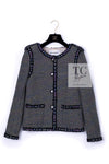 CHANEL 16S Black Multicolor Epaulettes Trimming Jacket 34 36 シャネル ブラック マルチカラー 肩章 ココマーク ボタン ジャケット 即発
