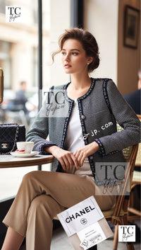 CHANEL 16S Black Multicolor Epaulettes Trimming Jacket 34 36 シャネル ブラック マルチカラー 肩章 ココマーク ボタン ジャケット 即発