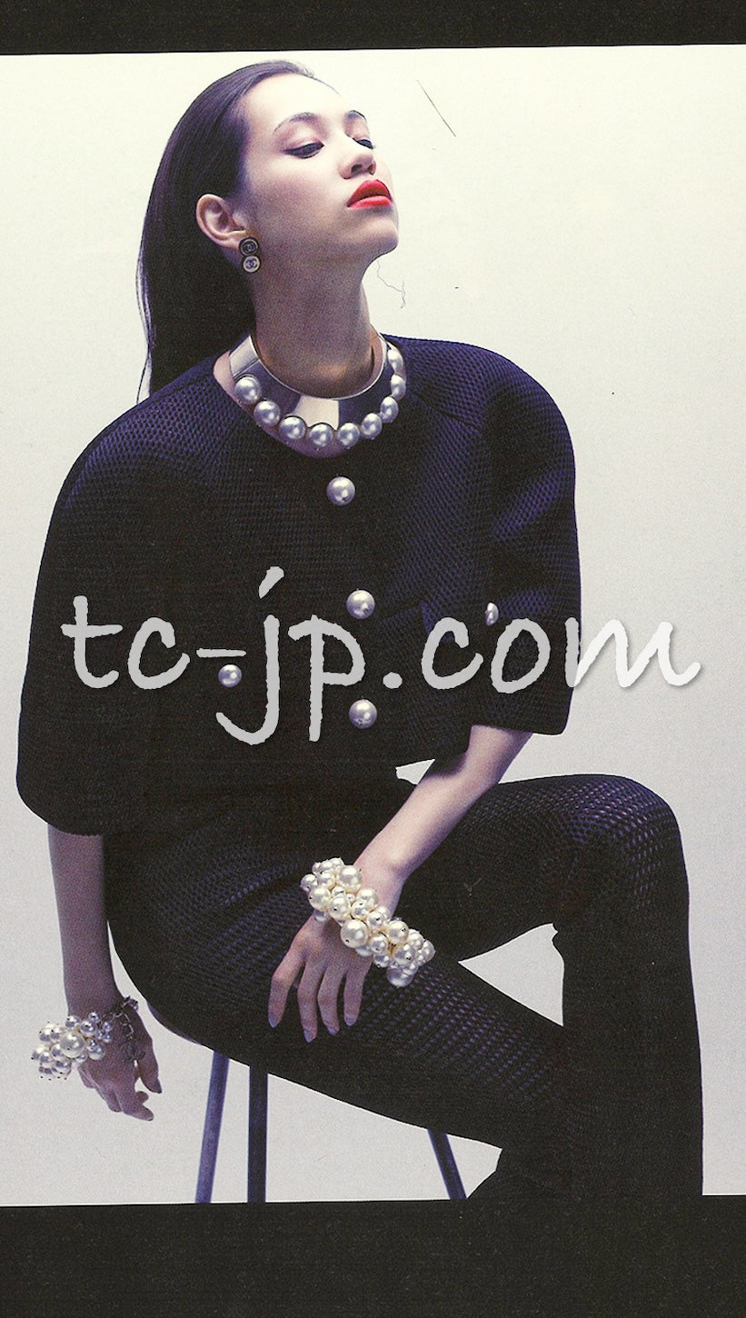CHANEL 13S Black Stretchable Mesh Jacket With Pearl Button Skirt 40 44 シャネル ブラック ビッグ パール ボタン ストレッチ メッシュ スカート