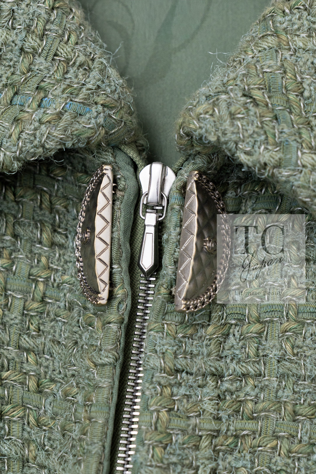 CHANEL 17C Olive Moss Green Wool Cotton Tweed Jacket 38 シャネル オリーブ モス グリーン ウール コットン ツイード ジャケット 即発