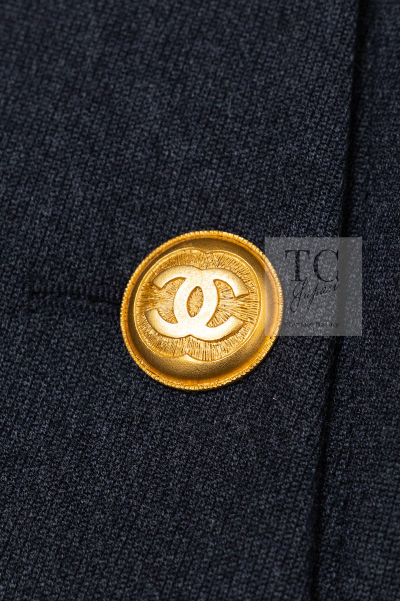 CHANEL 96A Vintage Charcoal Gray Wool 100 Gold CC Logo Buttons Jacket 38 40 シャネル ヴィンテージ チャコール グレー ウール 100% ゴールド CC ボタン ジャケット 即発