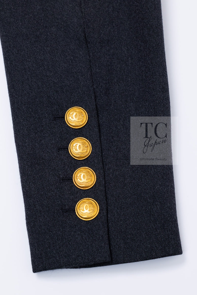 CHANEL 96A Vintage Charcoal Gray Wool 100 Gold CC Logo Buttons Jacket 38 40 シャネル ヴィンテージ チャコール グレー ウール 100% ゴールド CC ボタン ジャケット 即発