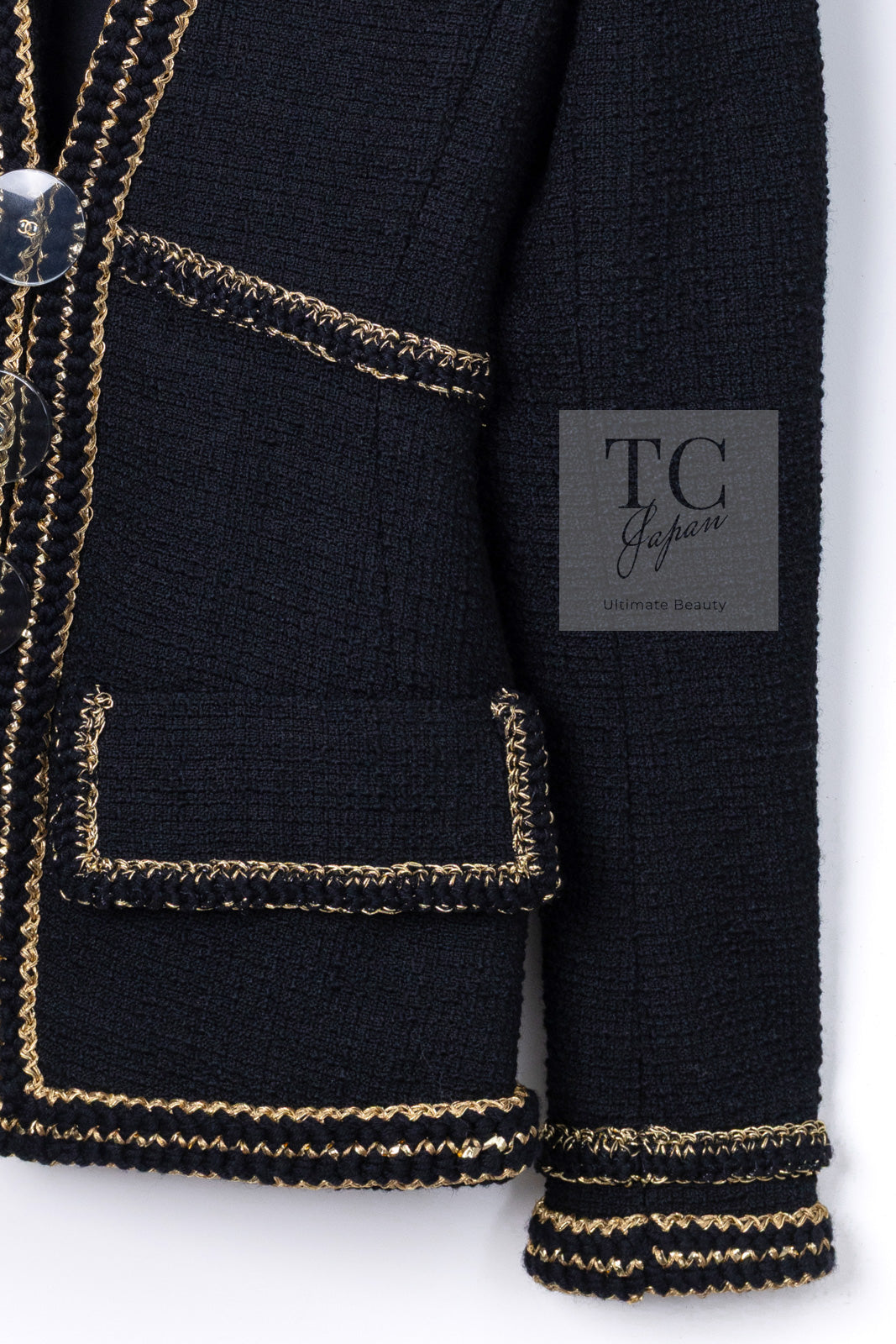 CHANEL 17PF Black Gold Trim Wool Tweed Jacket Skirt Suit 34 シャネル ブラック ゴールド トリミング ウール ジャケット スカート スーツ 即発