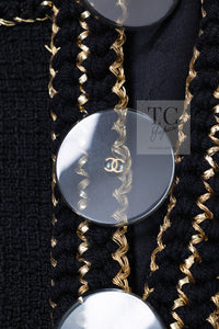 CHANEL 17PF Black Gold Trim Wool Tweed Jacket Skirt Suit 34 シャネル ブラック ゴールド トリミング ウール ジャケット スカート スーツ 即発