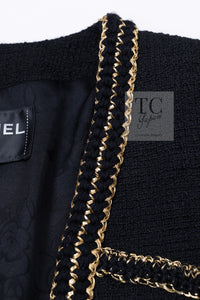 CHANEL 17PF Black Gold Trim Wool Tweed Jacket Skirt Suit 34 シャネル ブラック ゴールド トリミング ウール ジャケット スカート スーツ 即発