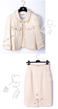 CHANEL 07A Creme Ivory Gold Chain Trim Wool Tweed Jacket Skirt Suit 36 38 シャネル クリーム アイボリー ゴールド チェーン トリム ウール ツイード ジャケット スカート スーツ 即発