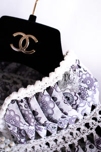 CHANEL 09S White Navy Floral Cardigan Cape Jacket 36 38 シャネル ホワイト ネイビー フローラル ボレロ カーディガン ケープ ジャケット 即発