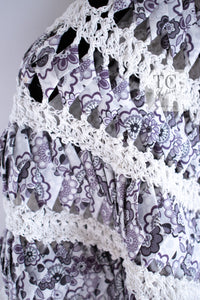 CHANEL 09S White Navy Floral Cardigan Cape Jacket 36 38 シャネル ホワイト ネイビー フローラル ボレロ カーディガン ケープ ジャケット 即発