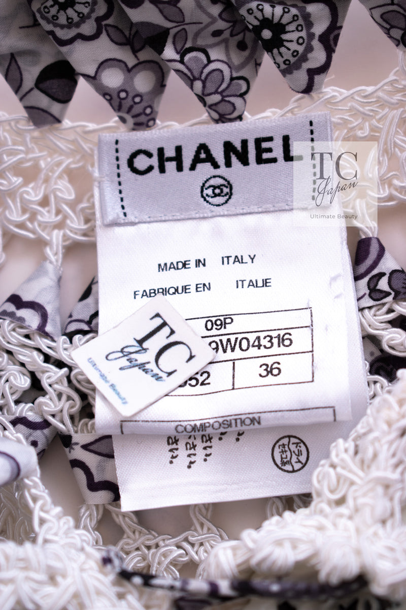 CHANEL 09S White Navy Floral Cardigan Cape Jacket 36 38 シャネル ホワイト ネイビー フローラル ボレロ カーディガン ケープ ジャケット 即発