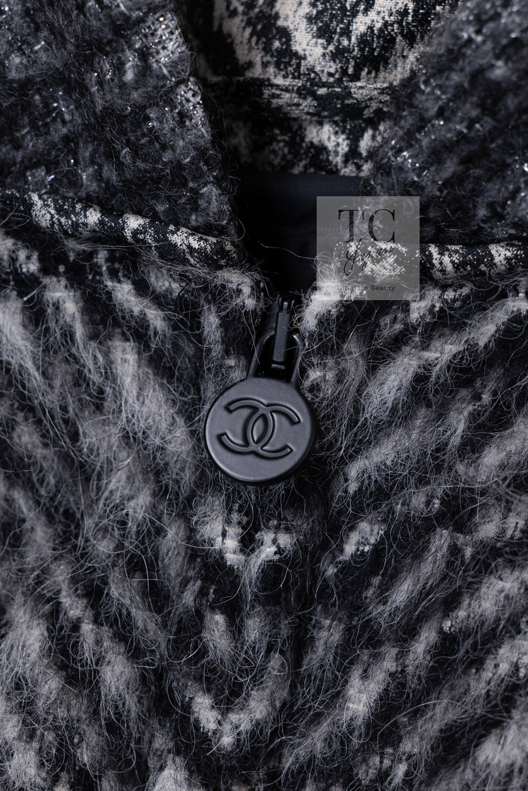 CHANEL 16B Grey Black Herringbone Pattern Mohair Alpaca Hood Jacket 34 シャネル グレー ブラック ヘリンボーン チェック 柄 モヘア アルパカ フード付きジャケット 即発