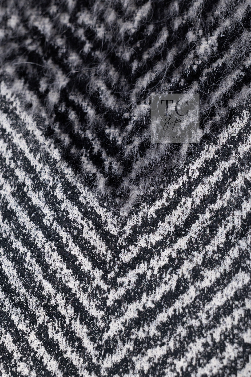 CHANEL 16B Grey Black Herringbone Pattern Mohair Alpaca Hood Jacket 34 シャネル グレー ブラック ヘリンボーン チェック 柄 モヘア アルパカ フード付きジャケット 即発