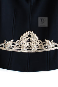 CHANEL 02A Dark Navy Rhinestones Wool Jacket 42 シャネル ダークネイビー ウール ヘップバーン風 ラインストーン 王冠ジャケット 即発