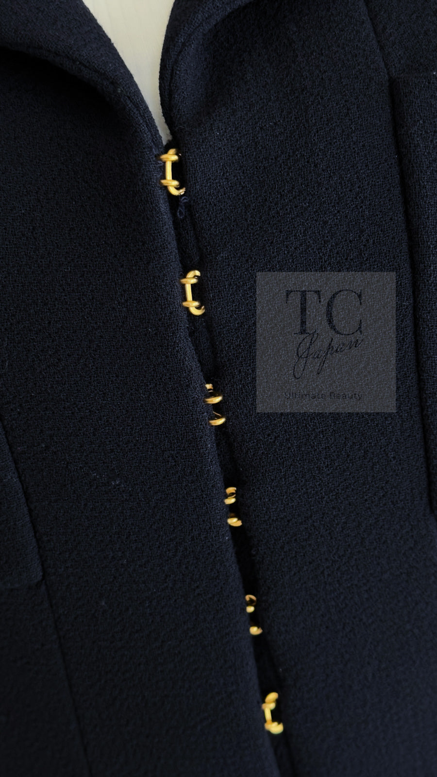 CHANEL 96A Vintage Dark Navy Wool Jacket CC Gold Button 36 38 シャネル ヴィンテージ ダークネイビー ウール ジャケット ゴールド ココボタン 即発