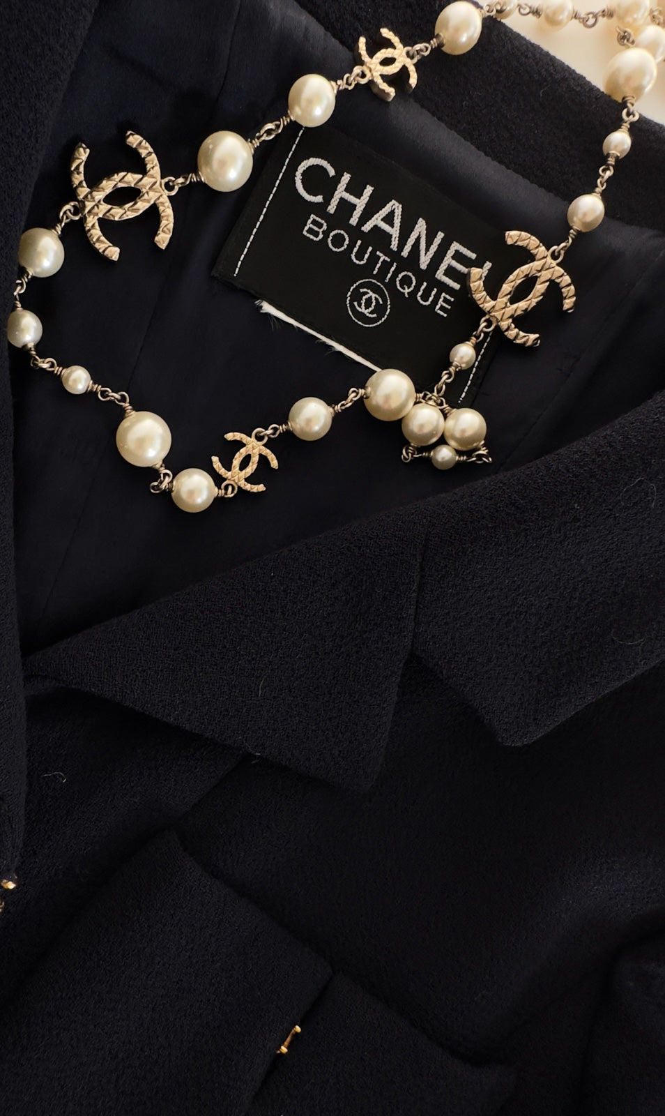 CHANEL 96A Vintage Dark Navy Wool Jacket CC Gold Button 36 38 シャネル ヴィンテージ ダークネイビー ウール ジャケット ゴールド ココボタン 即発