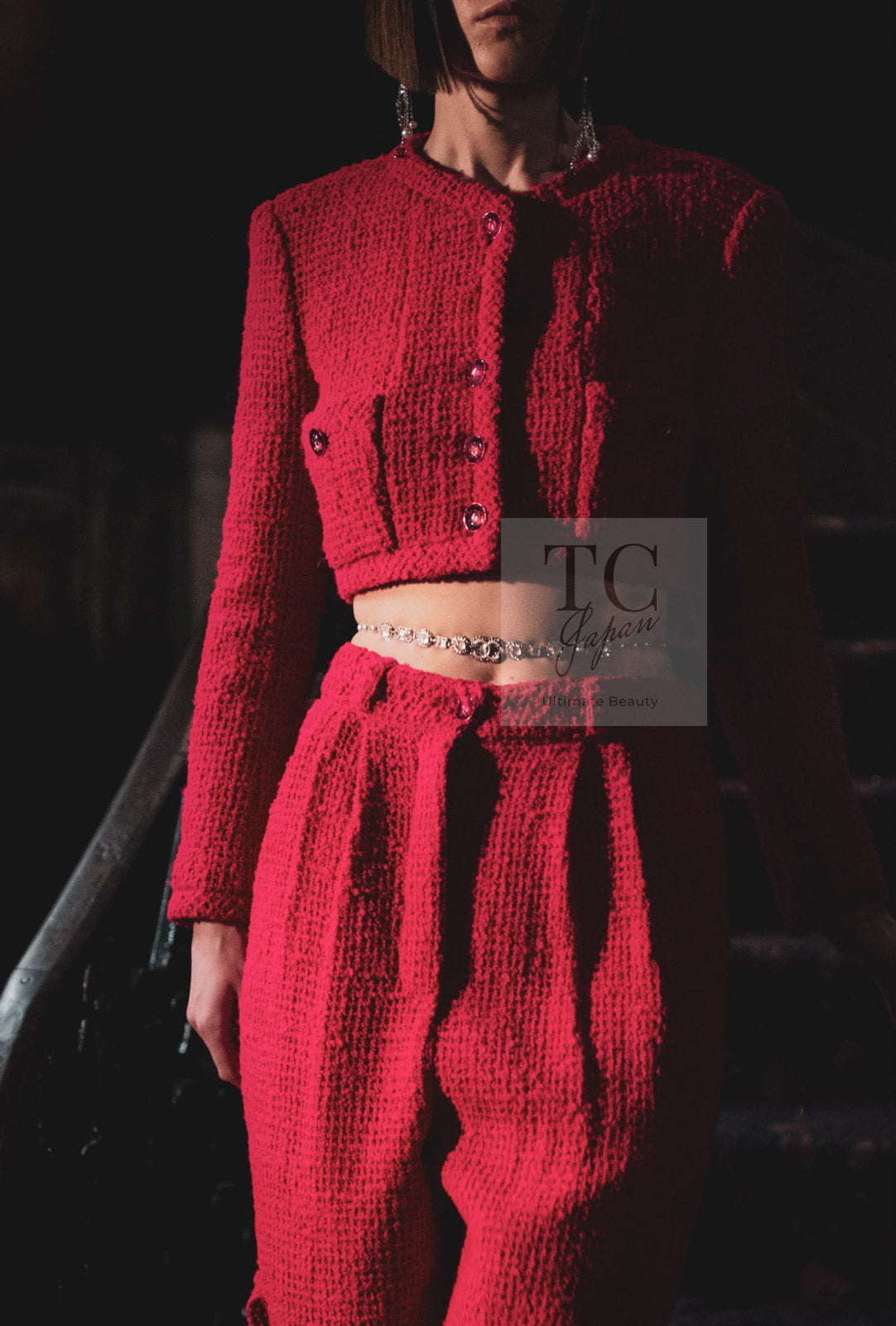 CHANEL 21A Pink Red Coco Buttons Cropped Wool Tweed Jacket 36 38 シャネル ピンク レッド ココボタン クロップド ウール ツイード ジャケット 即発 - TC JAPAN