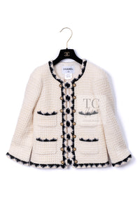CHANEL 15PF Cream Wool Collarless Tweed Jacket 34 シャネル クリーム ウール ノーカラー ツイード ジャケット 即発