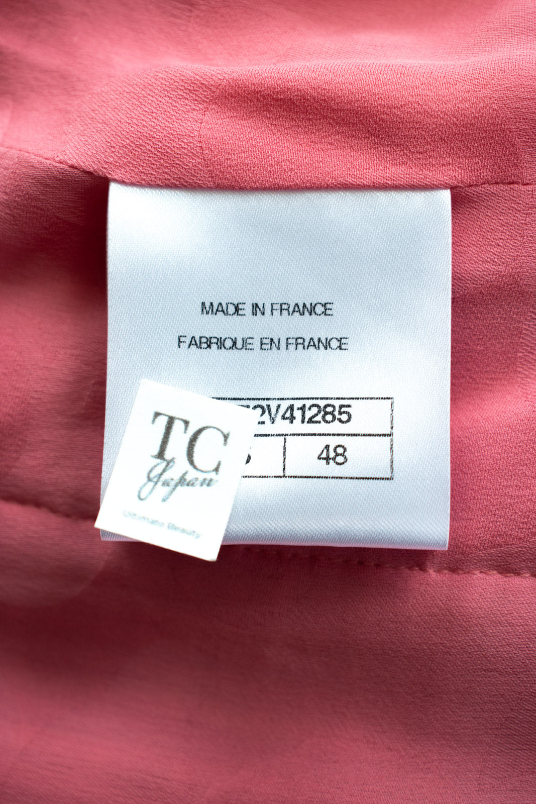 CHANEL 20PF Pink V-Neck Wool Tweed Jacket Coat CC Logo Button 50 シャネル ピンク ウール ツイード Vネック ジャケット コート CCロゴボタン 即発