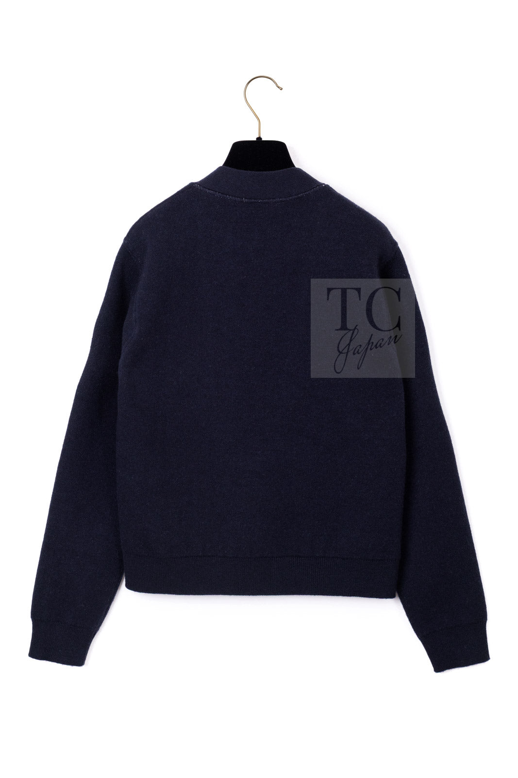 CHANEL 24PS Dark Navy Black Cashmere CC Logo Reversible Cardigan Jacket 36 38 シャネル ダークネイビー ブラック カシミヤ CC ロゴ 裏も可愛い リバーシブル カメリアボタン カーディガン ジャケット