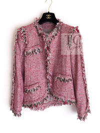 CHANEL 10C Red Metallic Gold Leaf Trim Fringe Wool Tweed Jacket 38 シャネル レッド メタリック ゴールド 木の葉 トリム フリンジ ウール ノーカラー ツイード ジャケット
