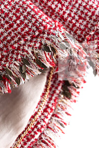 CHANEL 10C Red Metallic Gold Leaf Trim Fringe Wool Tweed Jacket 38 シャネル レッド メタリック ゴールド 木の葉 トリム フリンジ ウール ノーカラー ツイード ジャケット