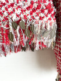 CHANEL 10C Red Metallic Gold Leaf Trim Fringe Wool Tweed Jacket 38 シャネル レッド メタリック ゴールド 木の葉 トリム フリンジ ウール ノーカラー ツイード ジャケット