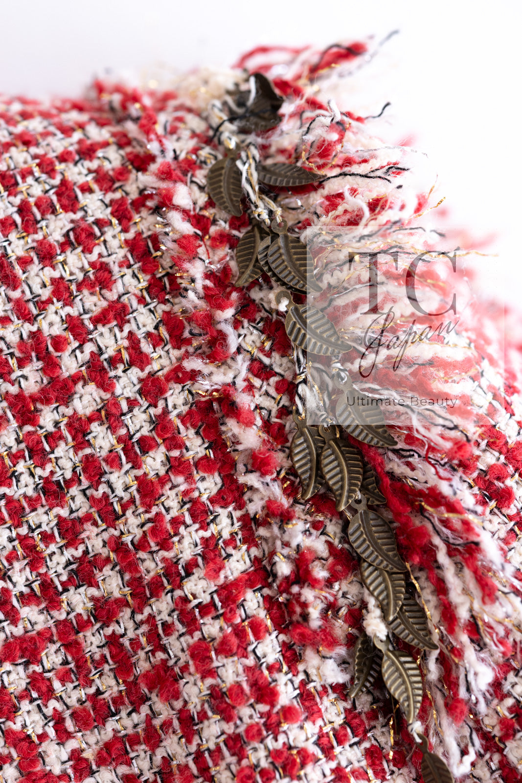CHANEL 10C Red Metallic Gold Leaf Trim Fringe Wool Tweed Jacket 38 シャネル レッド メタリック ゴールド 木の葉 トリム フリンジ ウール ノーカラー ツイード ジャケット