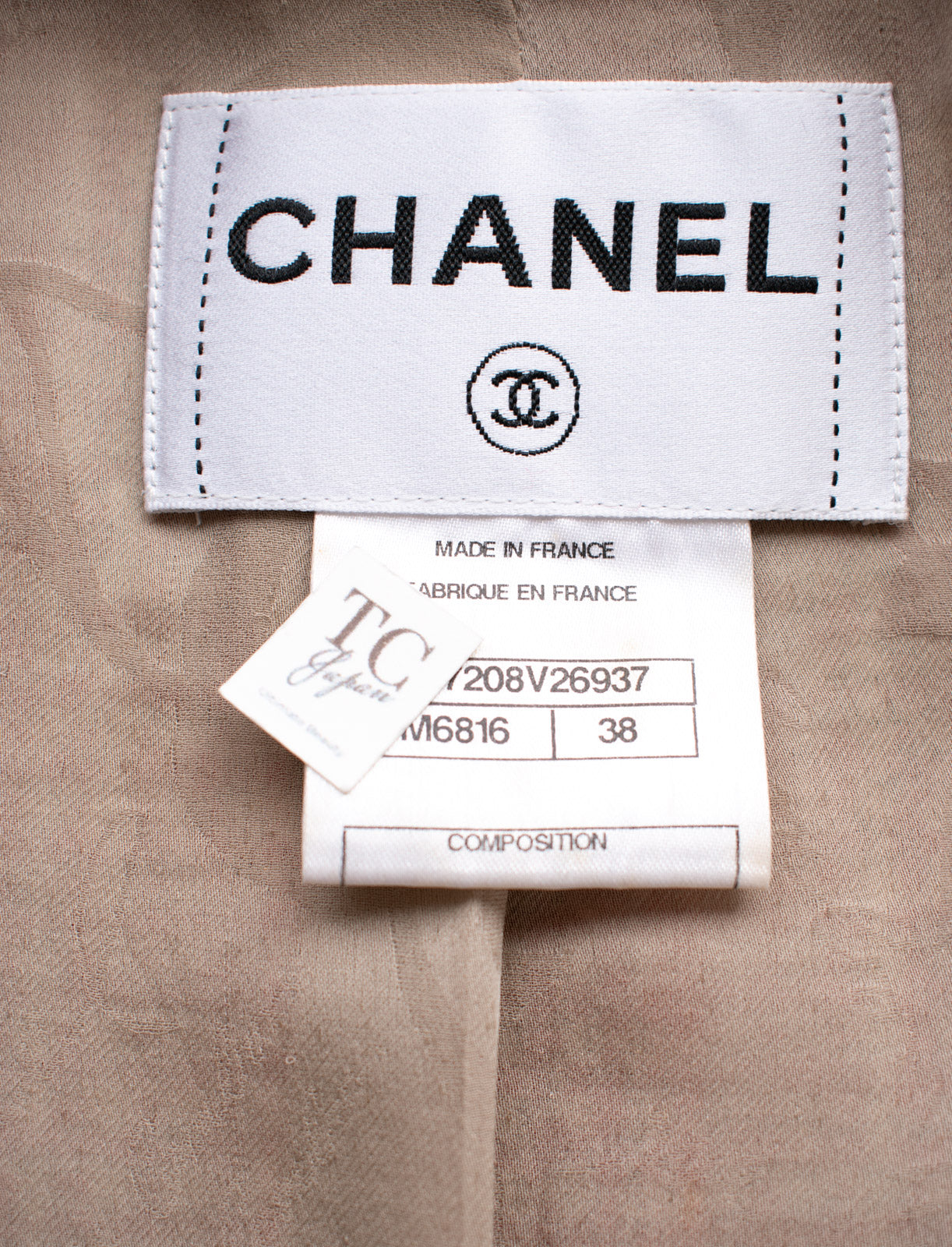 CHANEL 10C Red Metallic Gold Leaf Trim Fringe Wool Tweed Jacket 38 シャネル レッド メタリック ゴールド 木の葉 トリム フリンジ ウール ノーカラー ツイード ジャケット