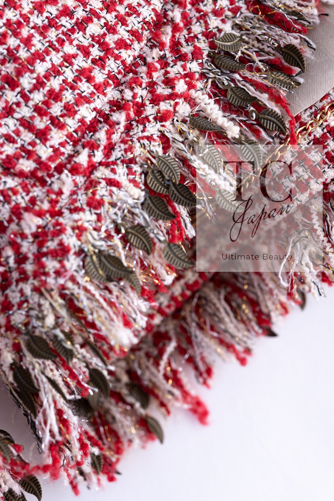 CHANEL 10C Red Metallic Gold Leaf Trim Fringe Wool Tweed Jacket 38 シャネル レッド メタリック ゴールド 木の葉 トリム フリンジ ウール ノーカラー ツイード ジャケット