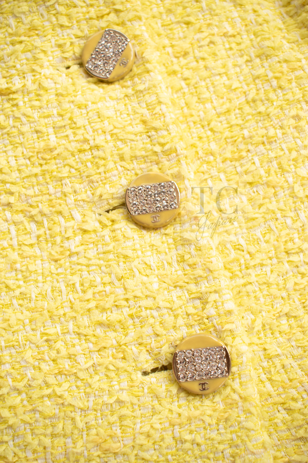 CHANEL 12C Yellow CC Logo Button Tweed Jacket 42-12