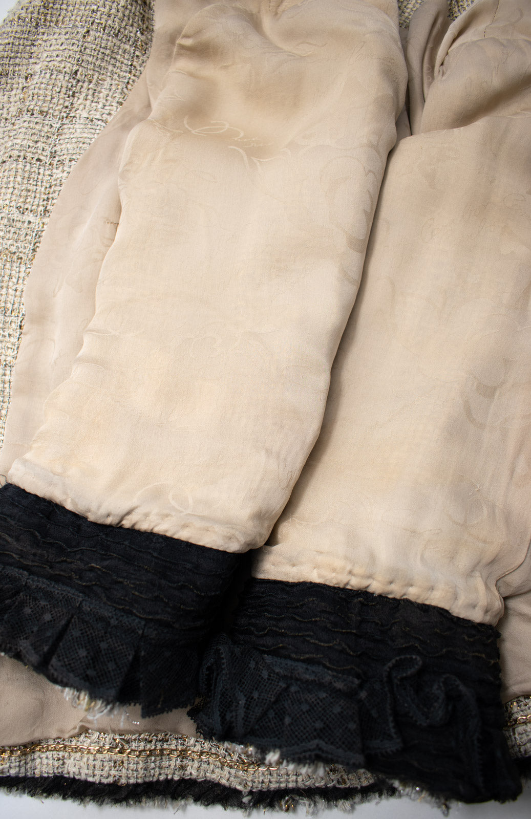 CHANEL 10S Beige Black Cotton Frilled Tweed Jacket 34 36-10
