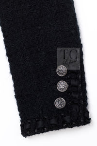 CHANEL 16PF Black Braid Trim Zipper Wool Tweed Jacket 36 6