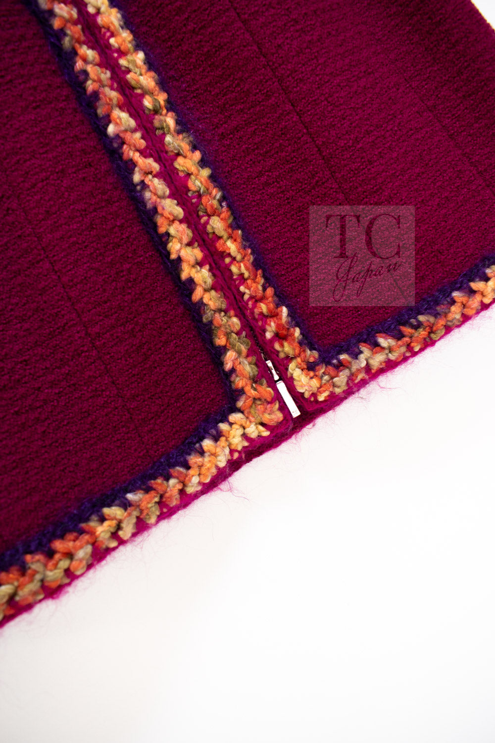 CHANEL 14A Wine Magenta Plum Wool Tweed Zipper Jacket 36 | US