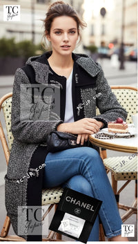 CHANEL 11A Black Gray Wool Hooded Duffle Tweed Coat 36 38 シャネル ブラック グレー ウール ダッフル フード ツイード コート 即発