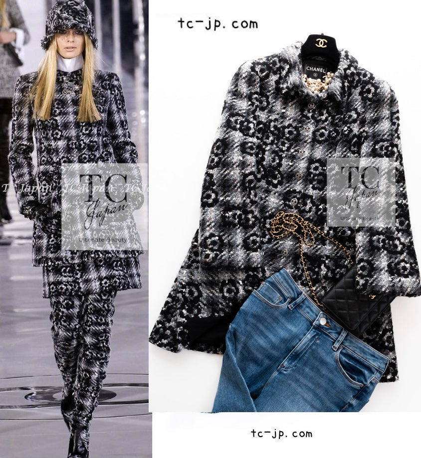 CHANEL 05A Black Gray Camellia CC Button Wool Tweed Coat 36 38 シャネル ブラック グレー カメリア柄 CC ボタン ウール ツイード コート