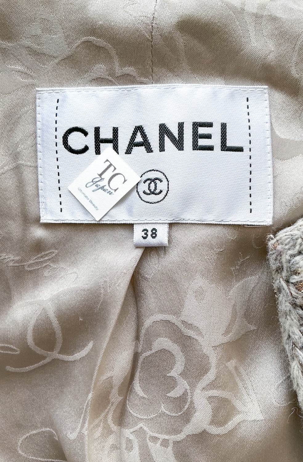 CHANEL 16A Beige Gold Braid Trim Wool Cotton Zipper Tweed Coat 38 シャネル ベージュ ゴールド ブレイド トリム ウール コットン ジッパー ツイード コート 即発 - TC JAPAN