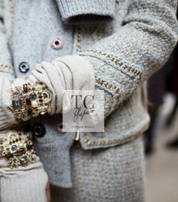 CHANEL 16A Gray Gold Trim Tweed Jacket Skirt Suit 36 38 シャネル グレー ゴールド トリム ツイード ジャケット スカート スーツ 即発