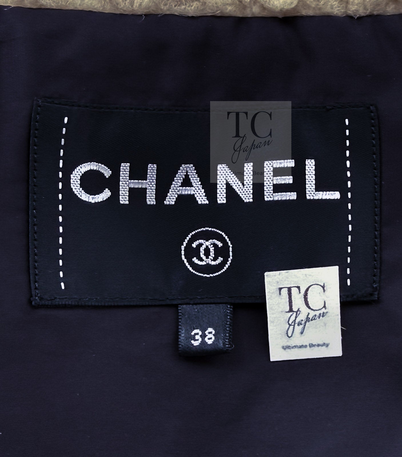 CHANEL Jacket Coat 18N COCO Neige Black Puffer Camel Hair Patch 38