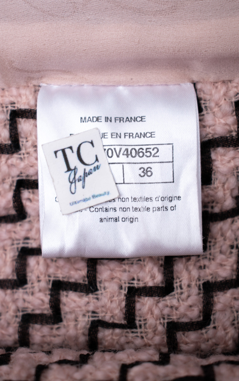 CHANEL 16PF Mauve Pink Black Ribbon Leather Cuffs Wool Tweed Coat 36 38 シャネル モーブピンク ブラック リボン レザー カフス ウール ツイード コート 即発