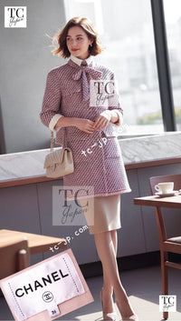 CHANEL 16PF Mauve Pink Black Ribbon Leather Cuffs Wool Tweed Coat 36 38 シャネル モーブピンク ブラック リボン レザー カフス ウール ツイード コート 即発