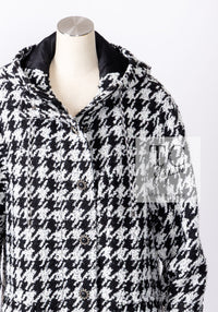 CHANEL 16B Black White Houndstooth Hooded Zip Coat 38 40 42 シャネル ブラック ホワイト 千鳥格子 ジッパー フード付き コート 即発