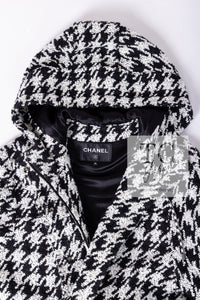 CHANEL 16B Black White Houndstooth Hooded Zip Coat 38 40 42 シャネル ブラック ホワイト 千鳥格子 ジッパー フード付き コート 即発