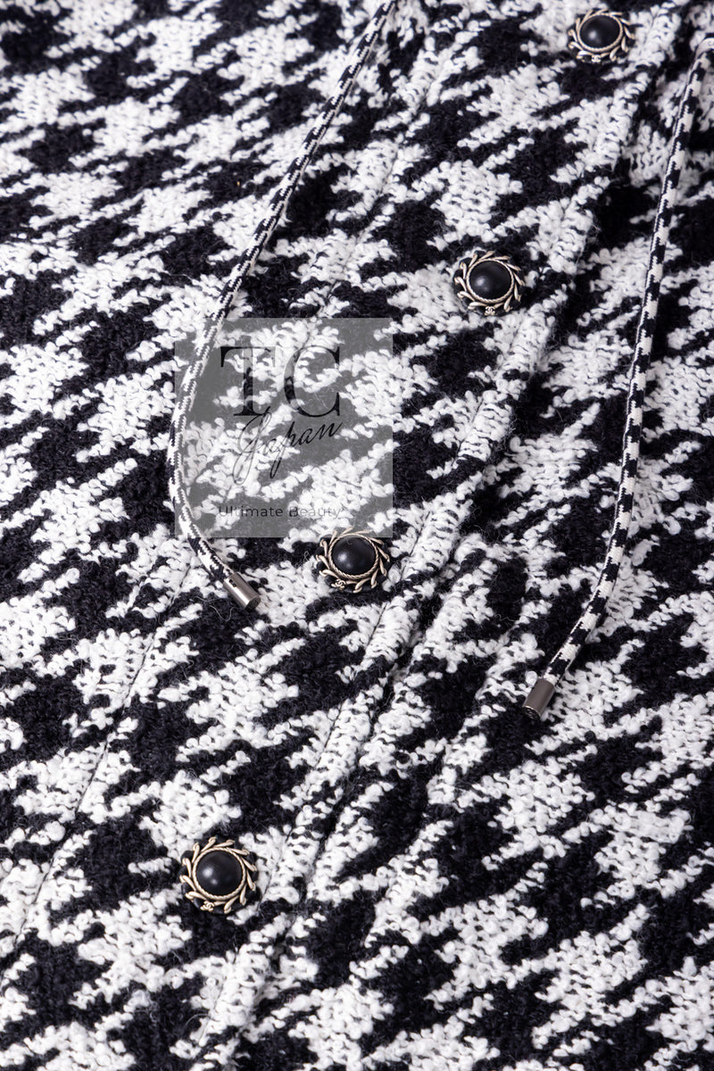 CHANEL 16B Black White Houndstooth Hooded Zip Coat 38 40 42 シャネル ブラック ホワイト 千鳥格子 ジッパー フード付き コート 即発